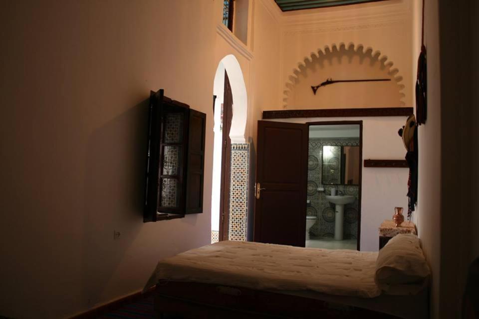 Riad Khmisa Tétouan Δωμάτιο φωτογραφία